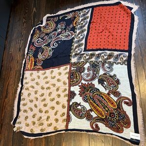 Auxiliary scarf
